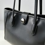 Custom Color PU Leather Shoulder Bag with Zipper & Flap Button