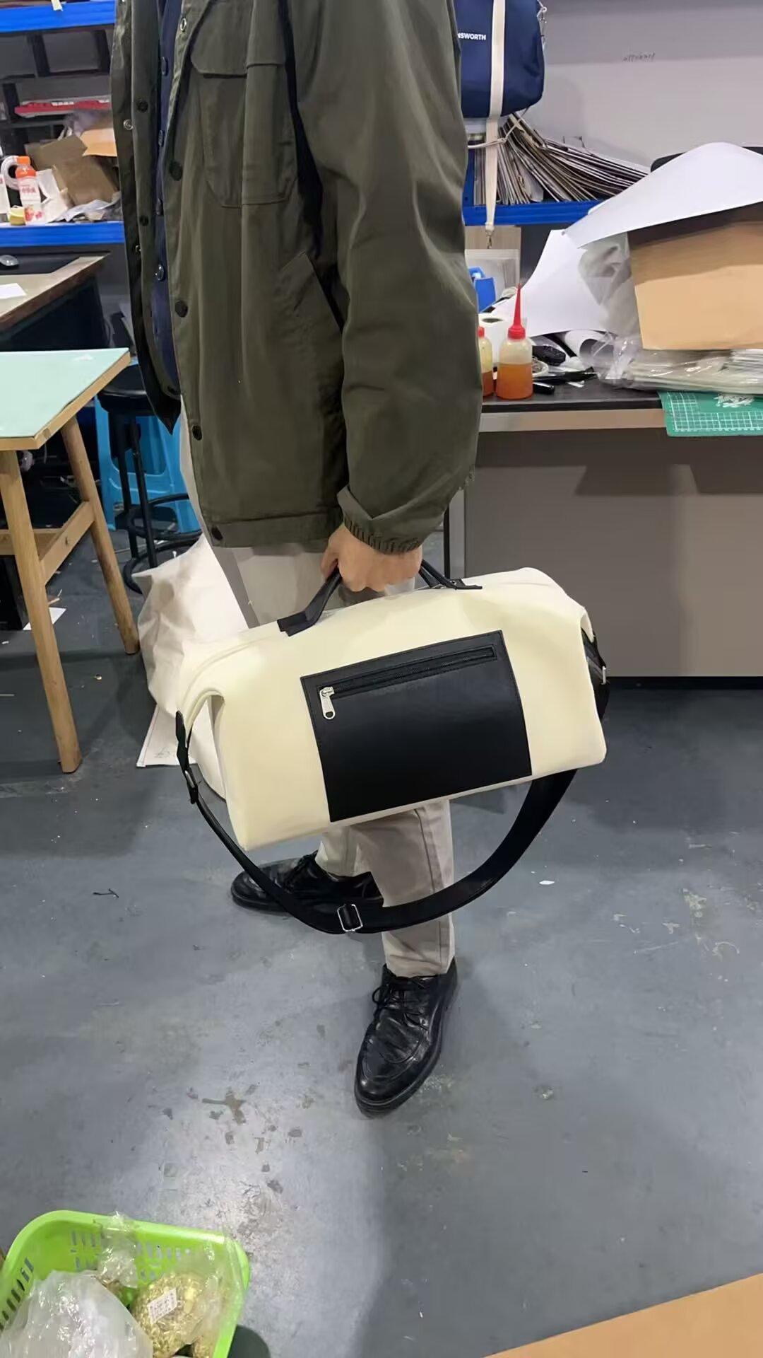 Customized Metal Hardware and Zippers